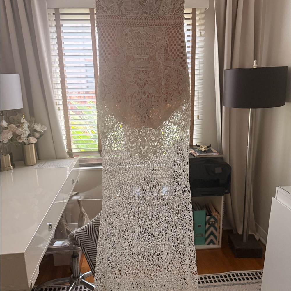 White Lace Crochet Bodycon Dress - Picture 3 of 4